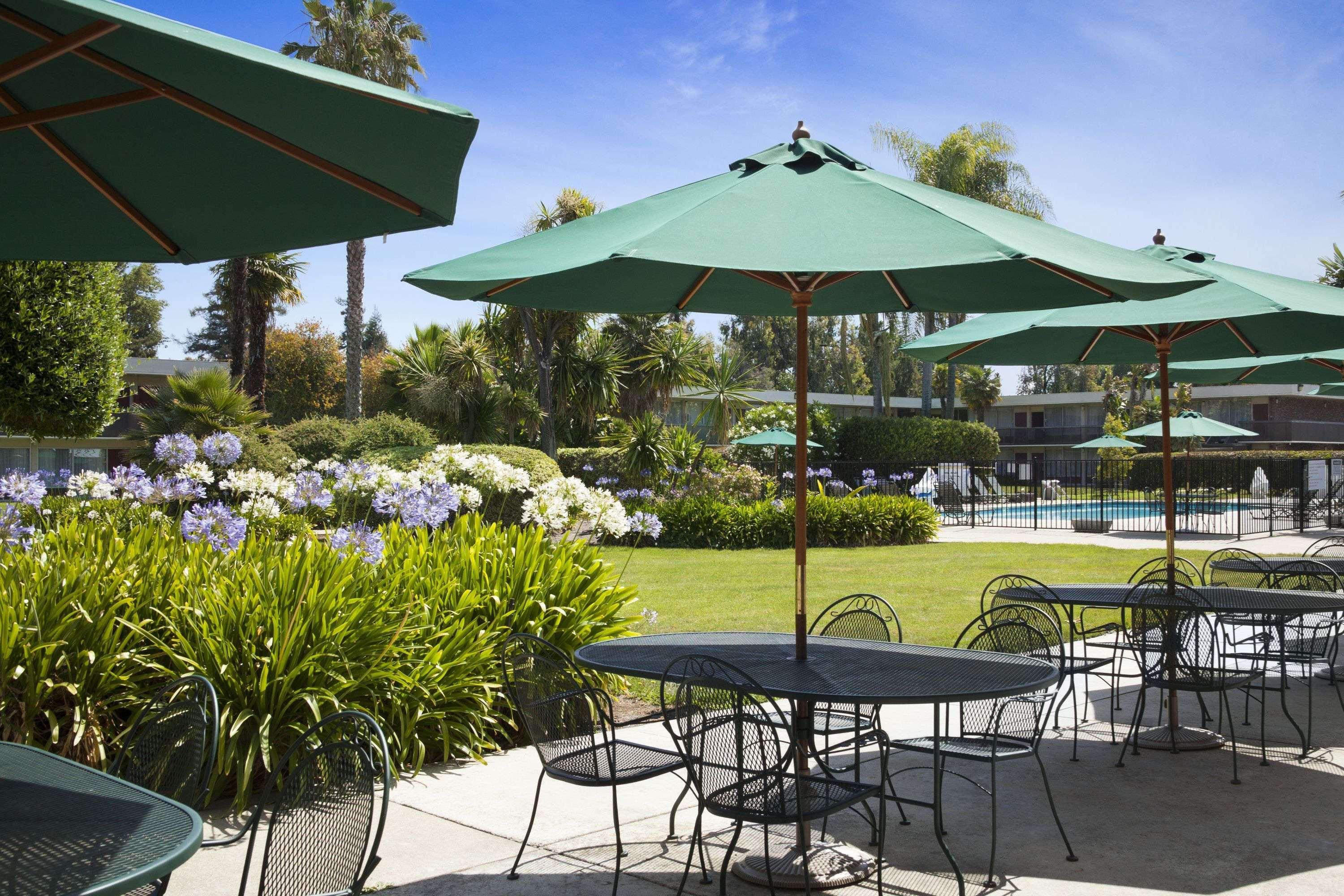 Ramada By Wyndham Sunnyvale/Silicon Valley Exteriör bild